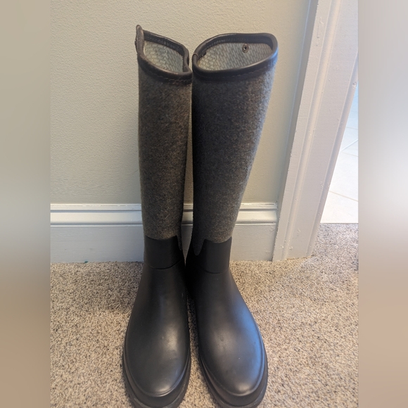 Hunter Bessy Black and Gray-ish Tall Boots - Picture 2 of 5